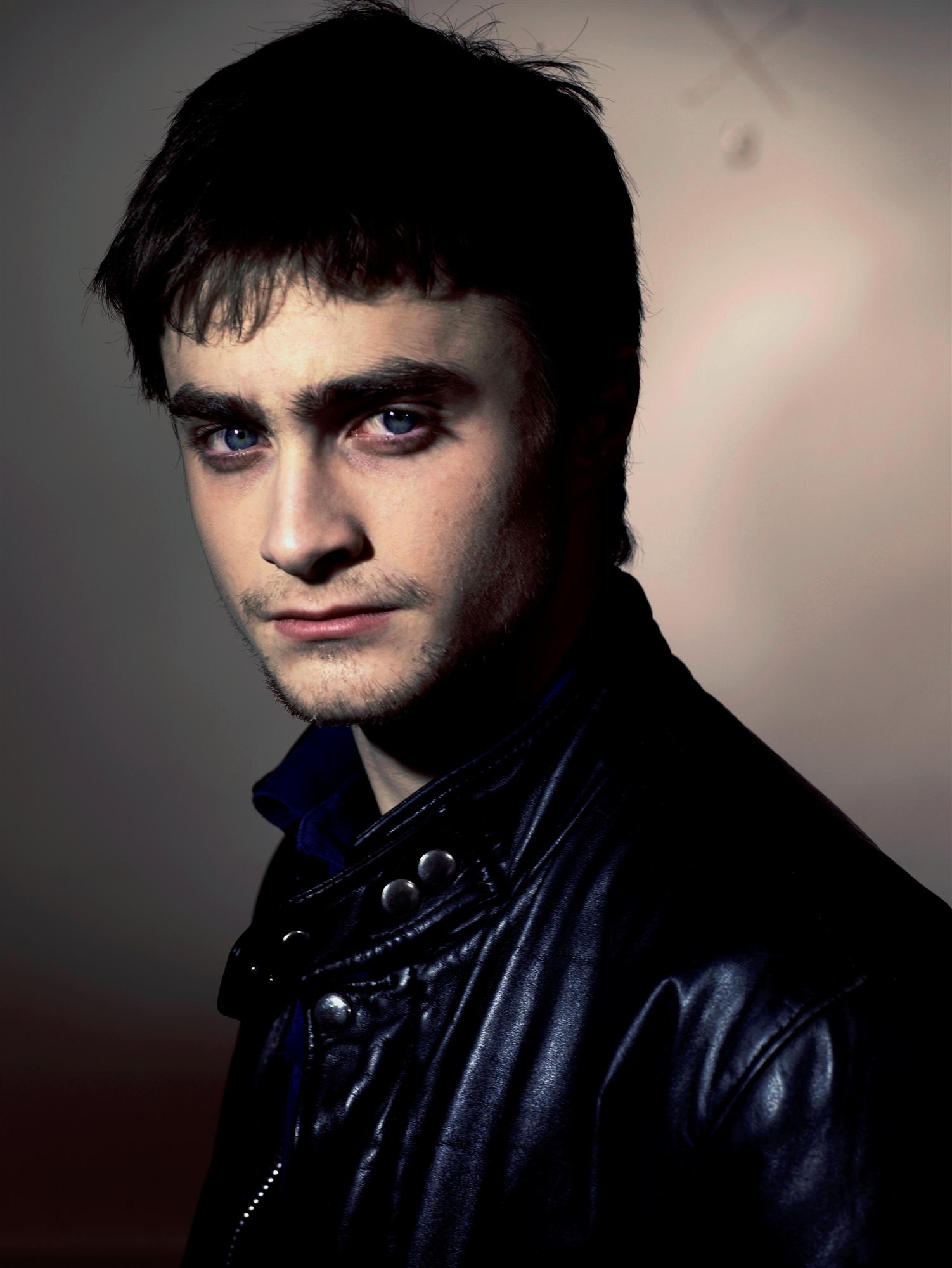daniel-radcliffe-photoshoot-equus_(4).jpg